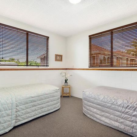 Kumeu Kottage Bed & Breakfast エクステリア 写真